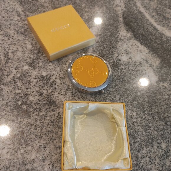 Vintage Gucci Compact Mirror with Box - Picture 12 of 16